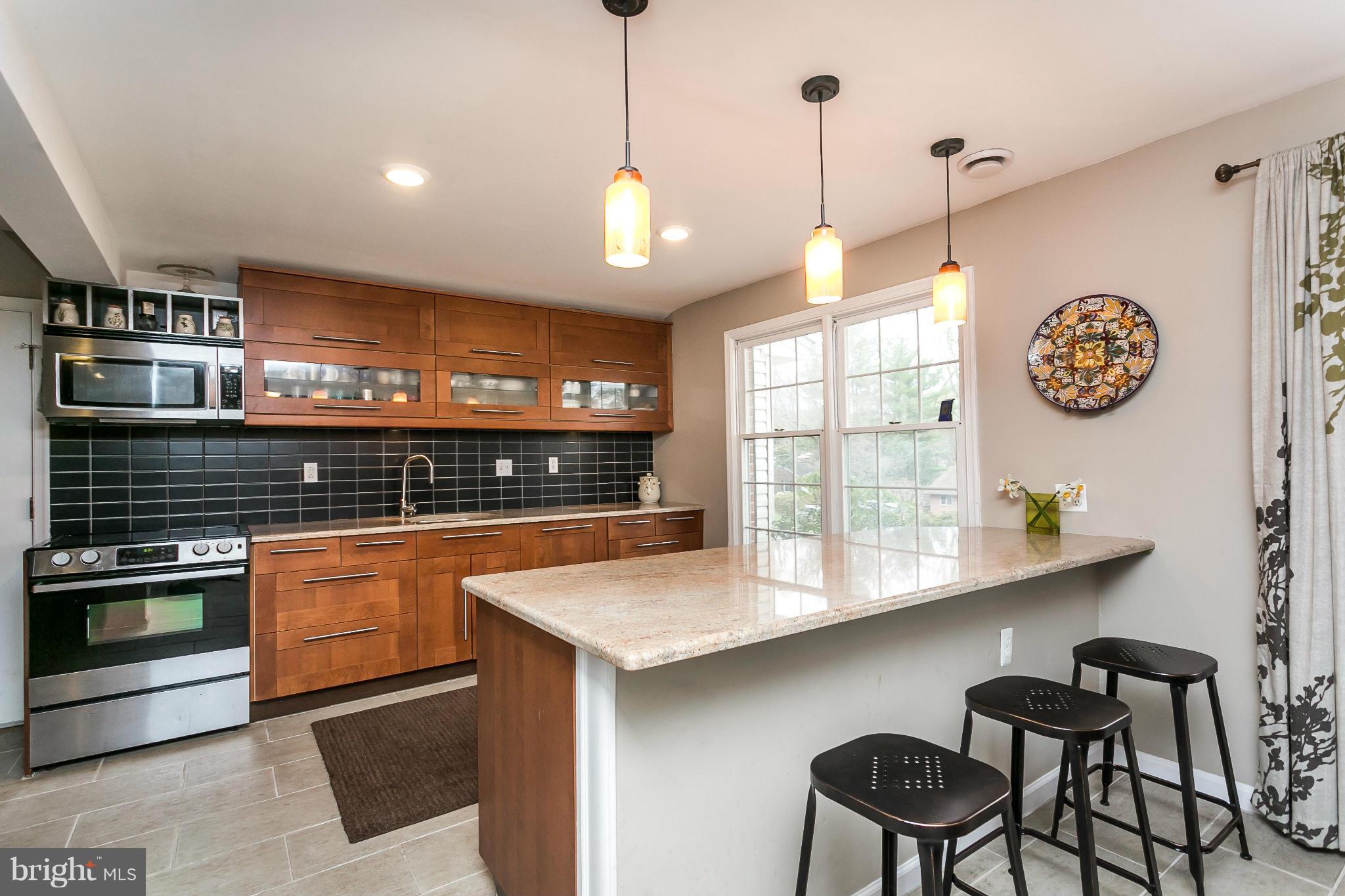 1109 Valewood Road Baltimore, MD 21286 - Photo 4 of 30 Granite Kitchen