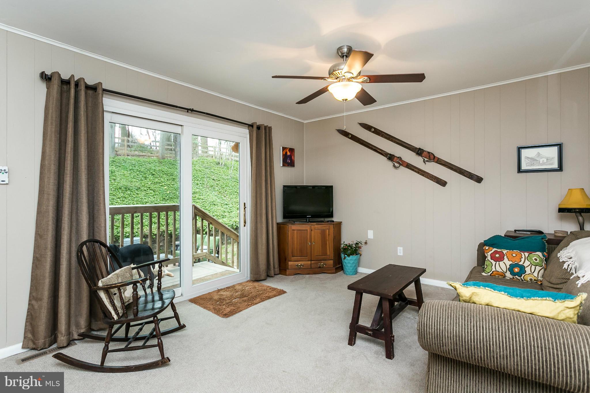1109 Valewood Road Baltimore, MD 21286 - Photo 10 of 30 Den