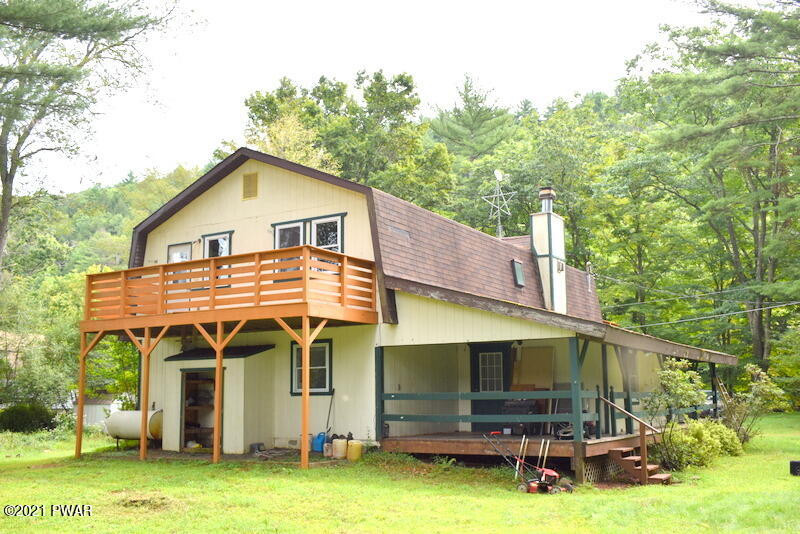 84 Riverside Drive Hawley, PA 18428 - Photo 2 of 30 DSC_0037