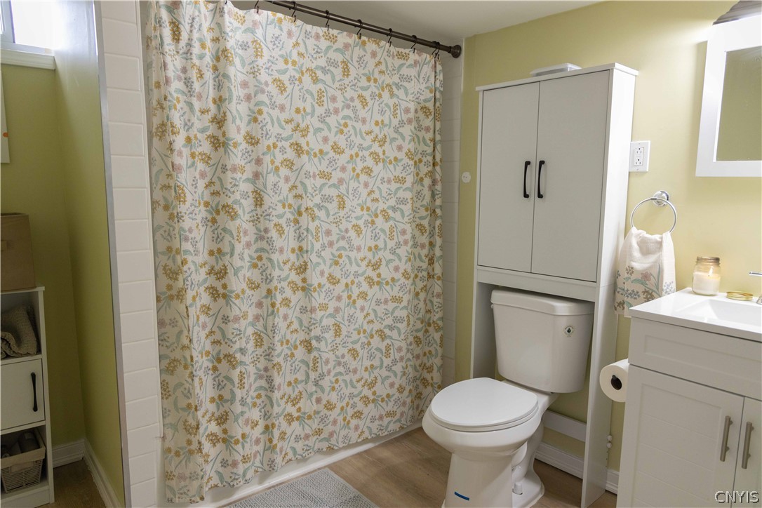 11 Kingdom Road Volney, NY 13126 - Photo 17 of 23 Additional Full Bathroom on Main Floor