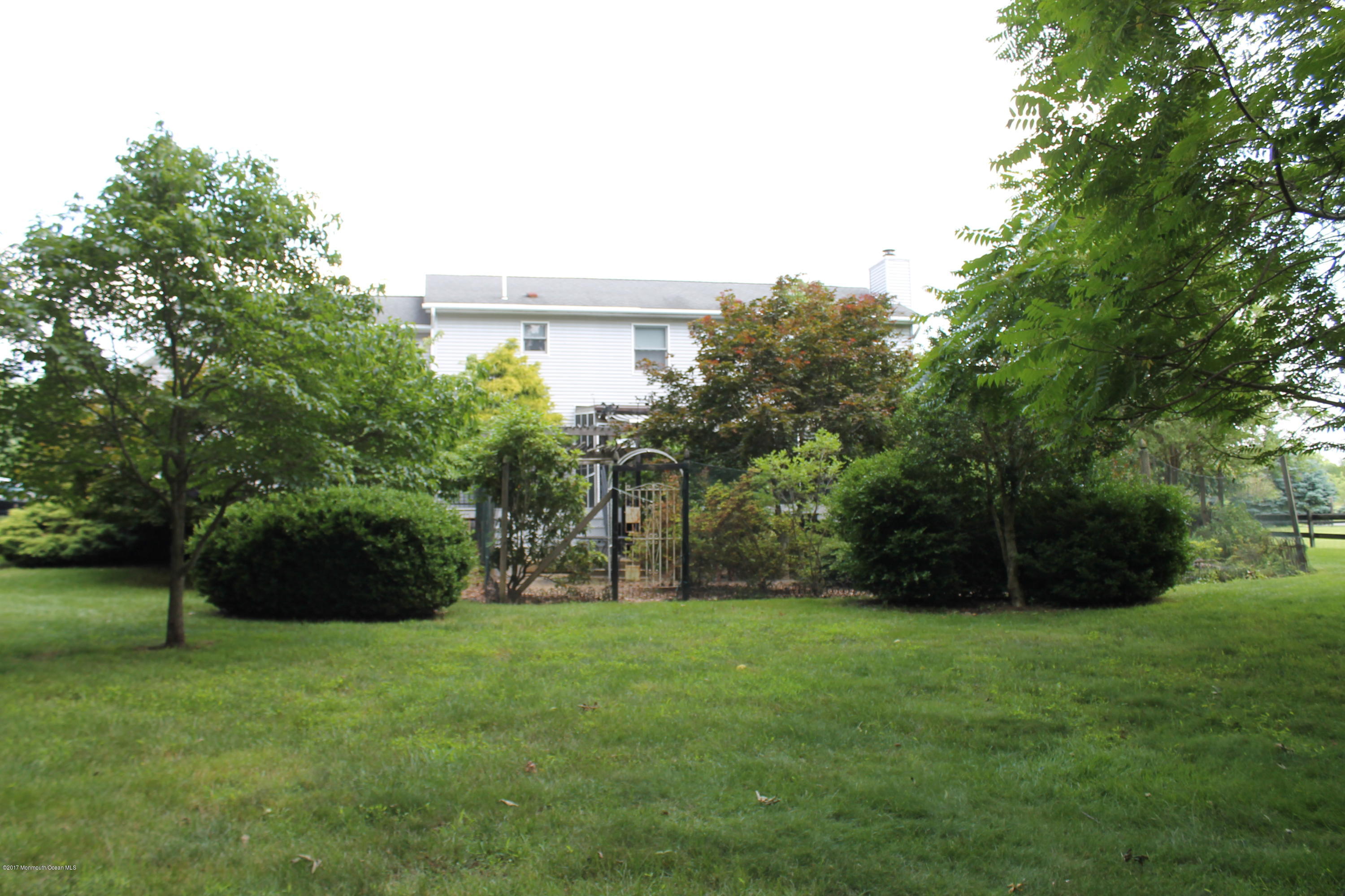 36 Shield Road Millstone Township, NJ 08535 - Photo 3 of 21 030 - Copy (2)