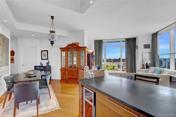 $4,500 | 11-24 31st Avenue, Unit 10E | Astoria