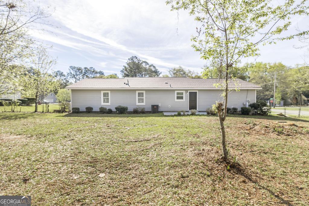 119 Whipoorwill Way Dublin, GA 31021 - Photo 9 of 29