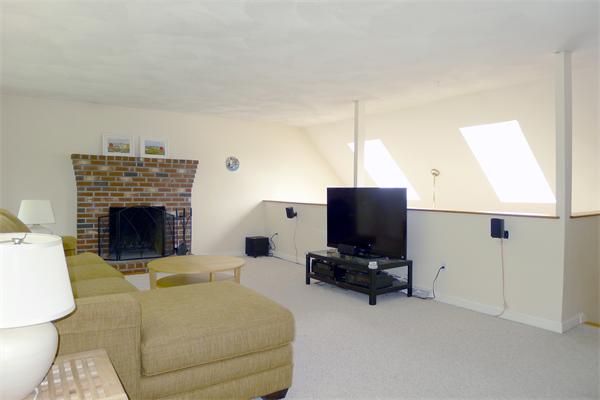 38 Hall Road Stoneham, MA 02180 - Photo 18 of 30 Gallery Image 18