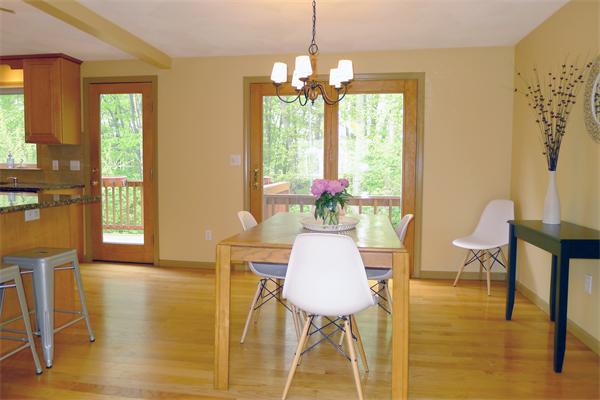 38 Hall Road Stoneham, MA 02180 - Photo 5 of 30 Gallery Image 5