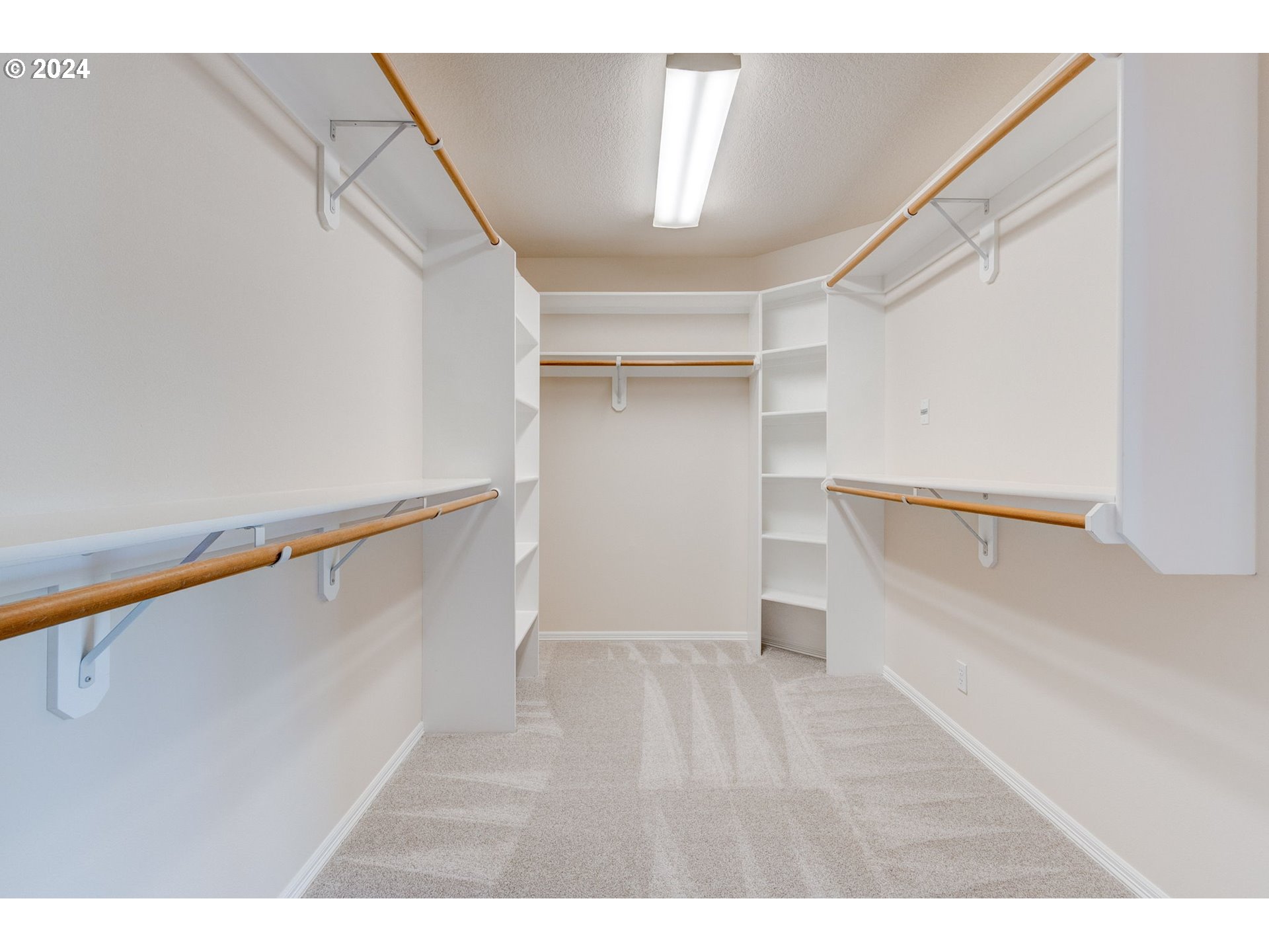 16610 Northwest Mission Oaks Drive Beaverton, OR 97006 - Photo 28 of 37 a view of an empty walk in closet