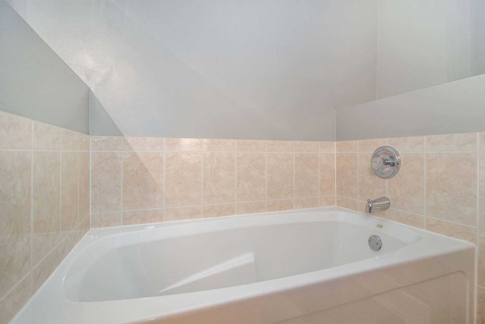 1928 West Cobblestone Road Romeoville, IL 60446 - Photo 14 of 24