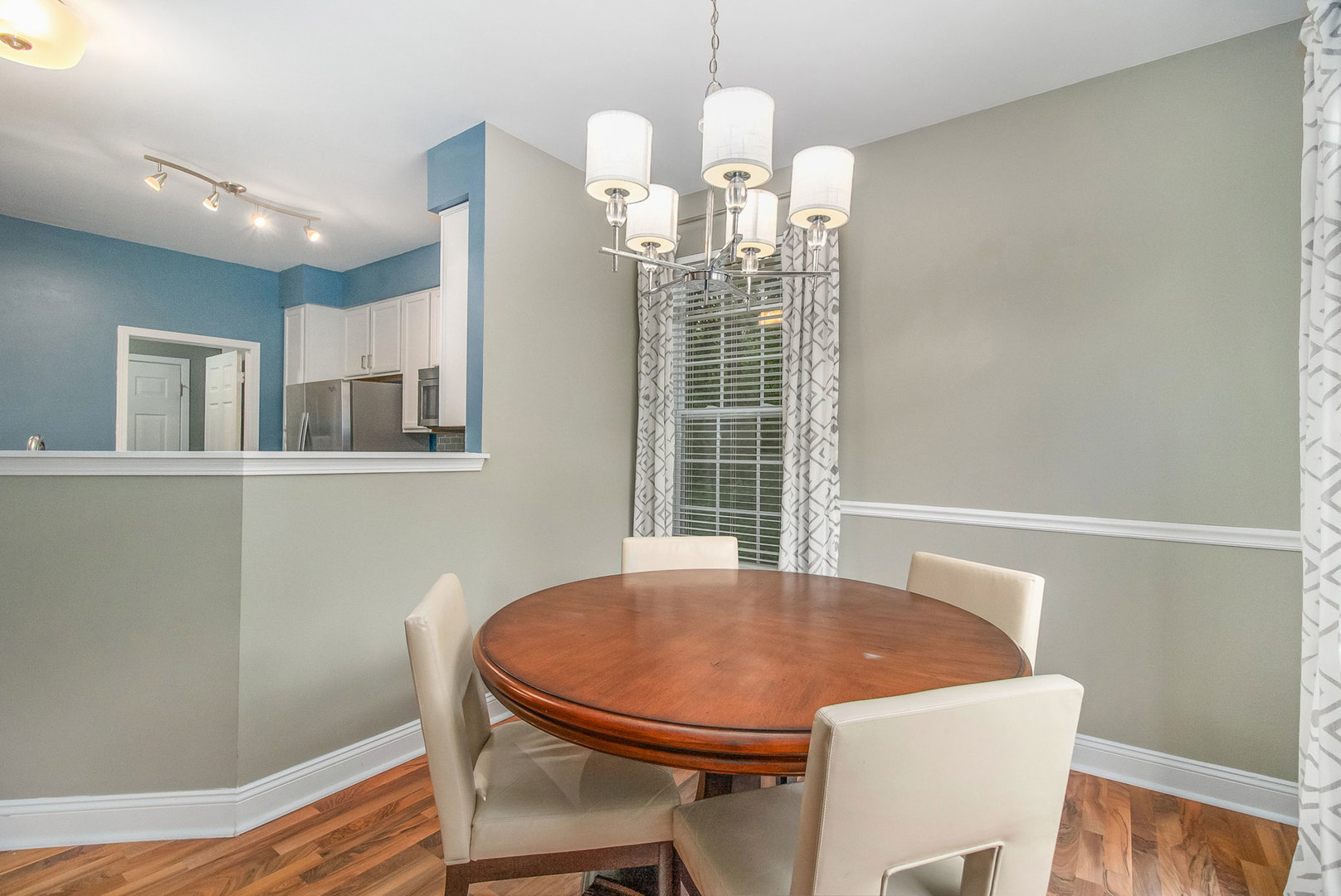 1928 West Cobblestone Road Romeoville, IL 60446 - Photo 6 of 24