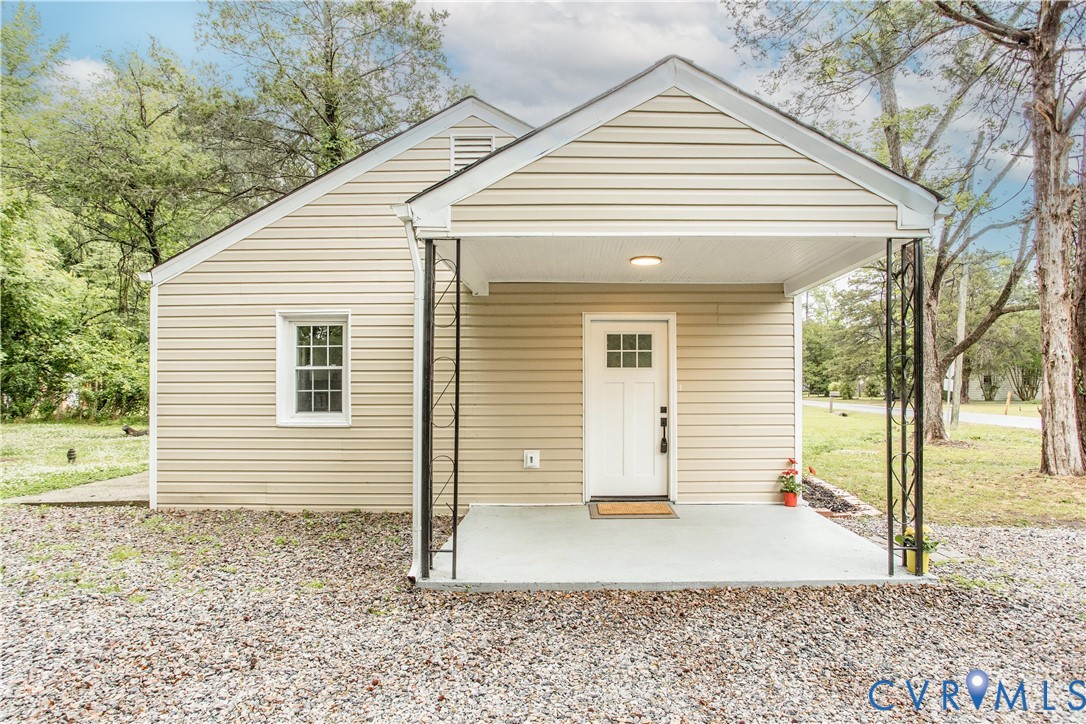 20116 Laurel Road Petersburg, VA 23803 - Photo 2 of 17 Gallery Image 2