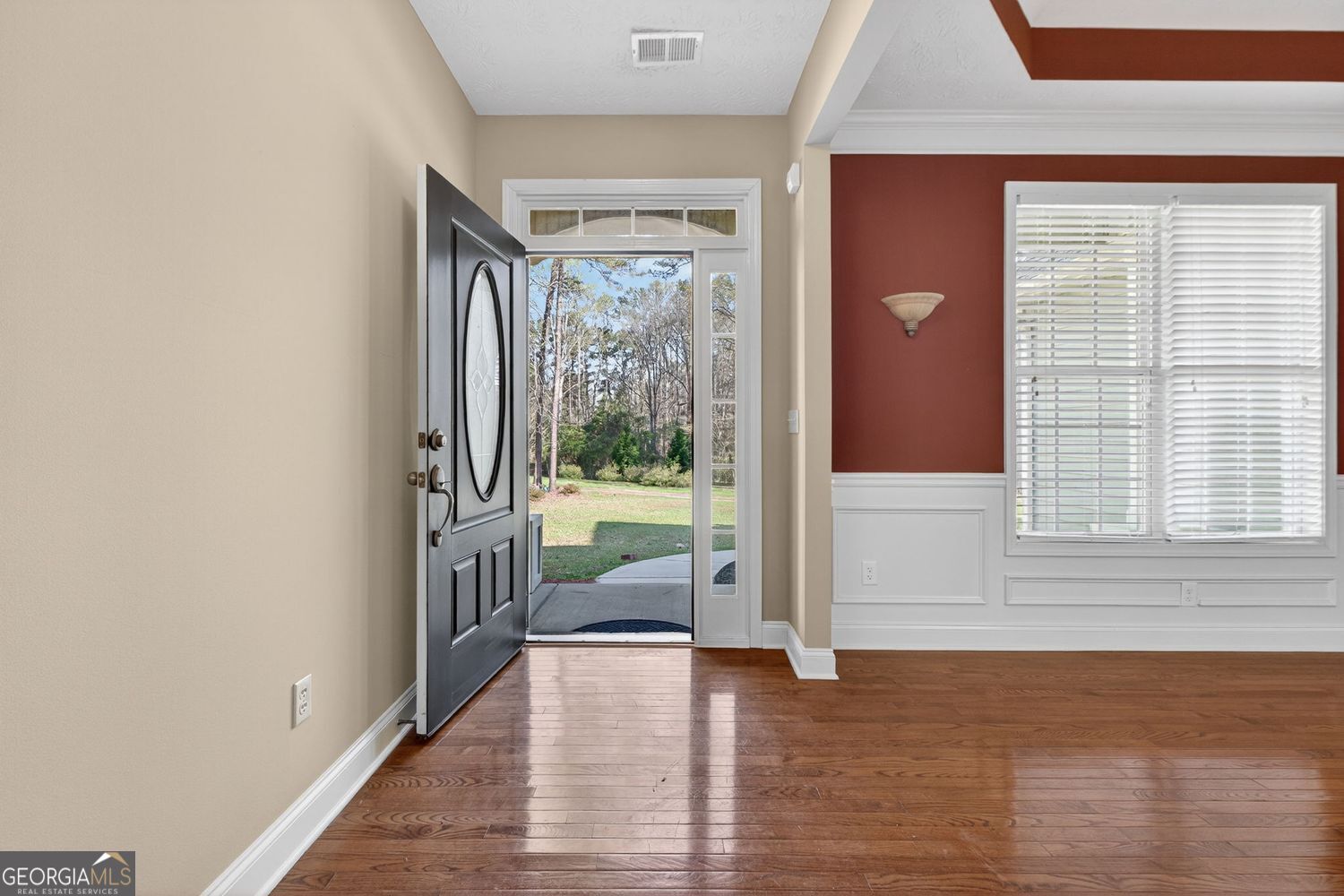 206 Jack Maddox Bridge Road Jackson, GA 30233 - Photo 4 of 38 a view of a room with a large window