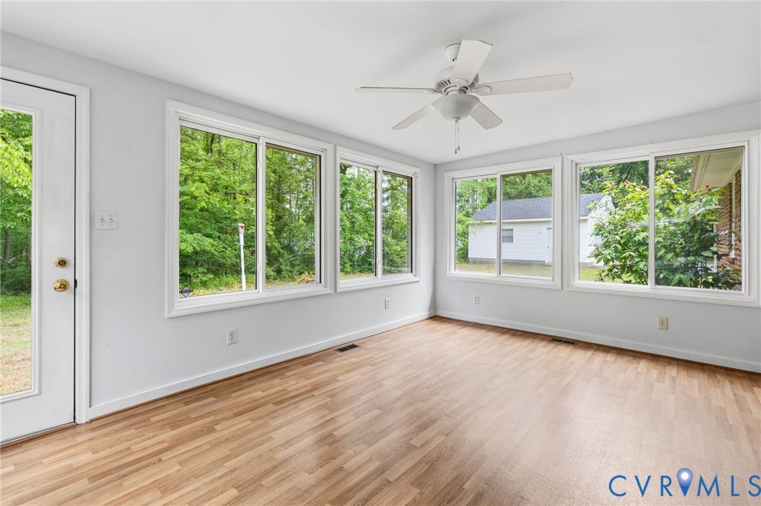 3810 Centralia Road Chester, VA 23831 - Photo 15 of 37