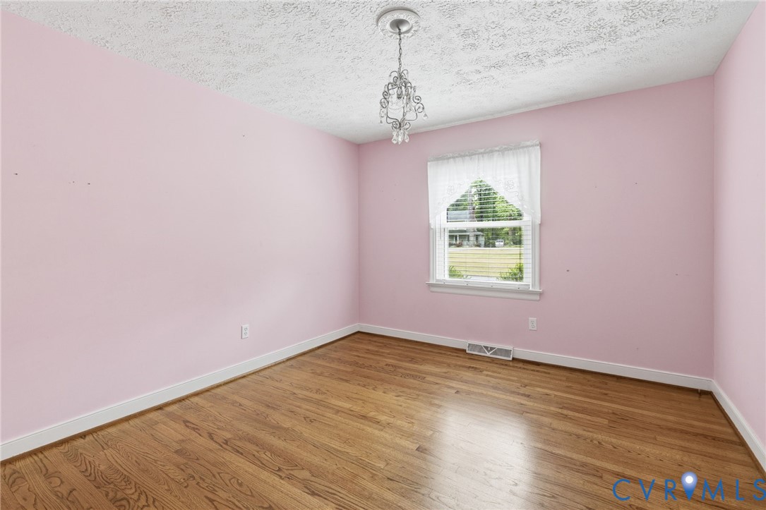 3810 Centralia Road Chester, VA 23831 - Photo 26 of 37