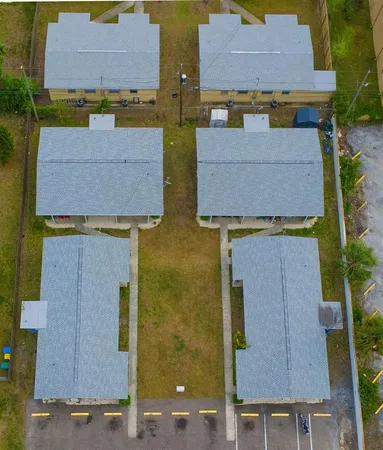 $2,000 | 6538 42nd Avenue North, Unit 1, St. Petersburg, FL 33709