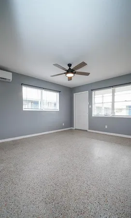 $2,000 | 6538 42nd Avenue North, Unit 1, St. Petersburg, FL 33709