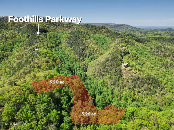 $300,000 | 1017-1035 Big Buck Trail, Townsend, TN 37882