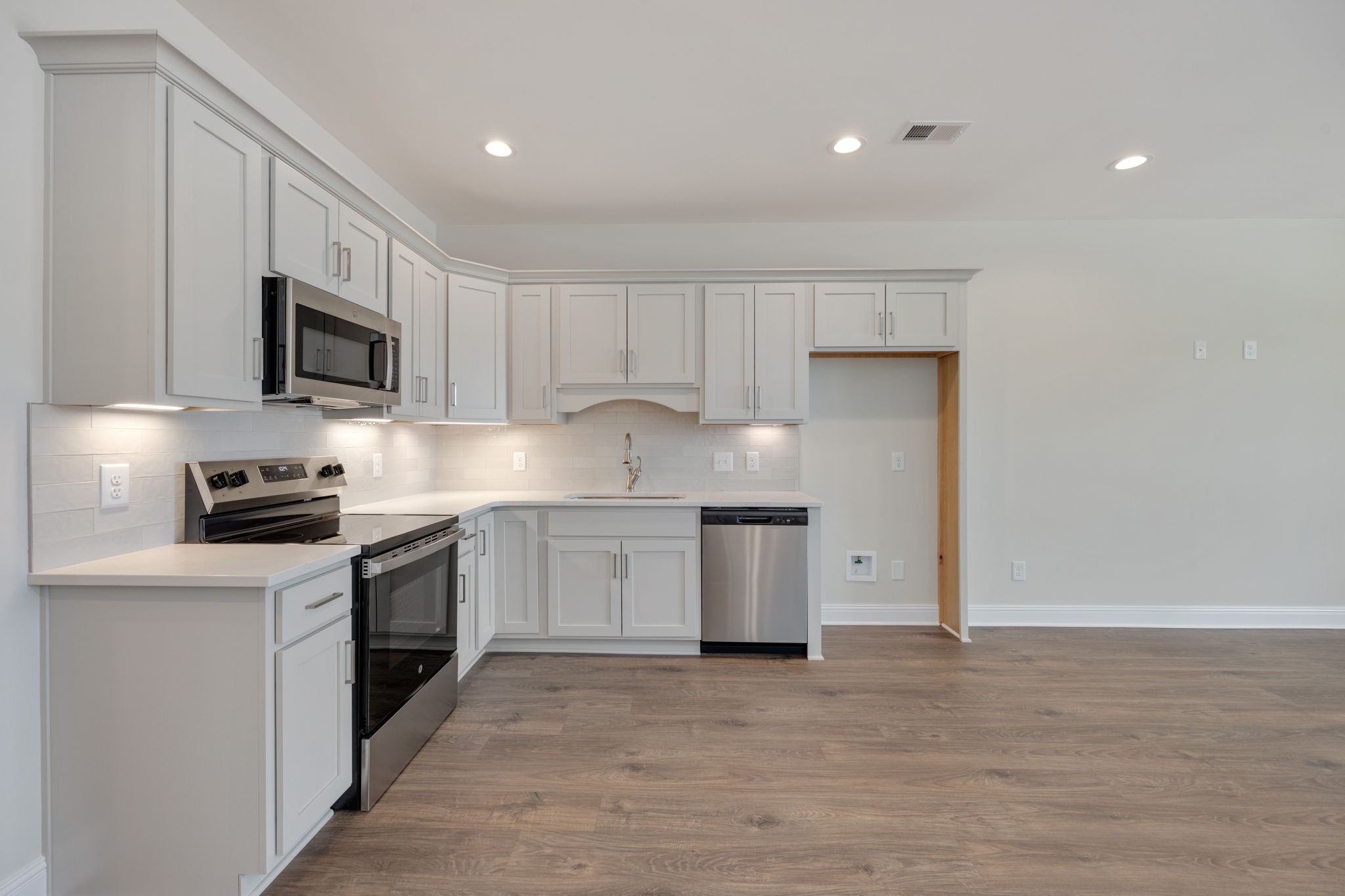 2005 Rylee Way Greenbrier, TN 37073 - Photo 11 of 27 Gallery Image 11