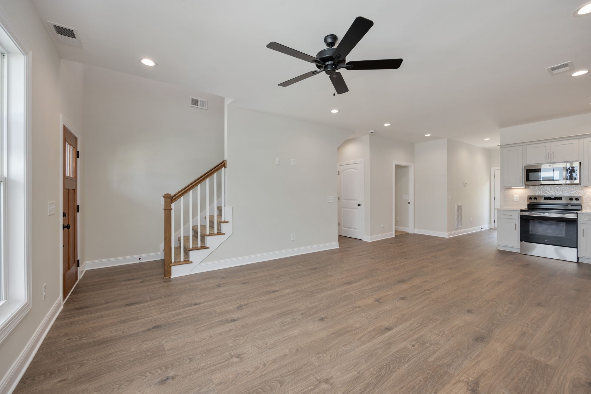 2005 Rylee Way Greenbrier, TN 37073 - Photo 6 of 27 Gallery Image 6