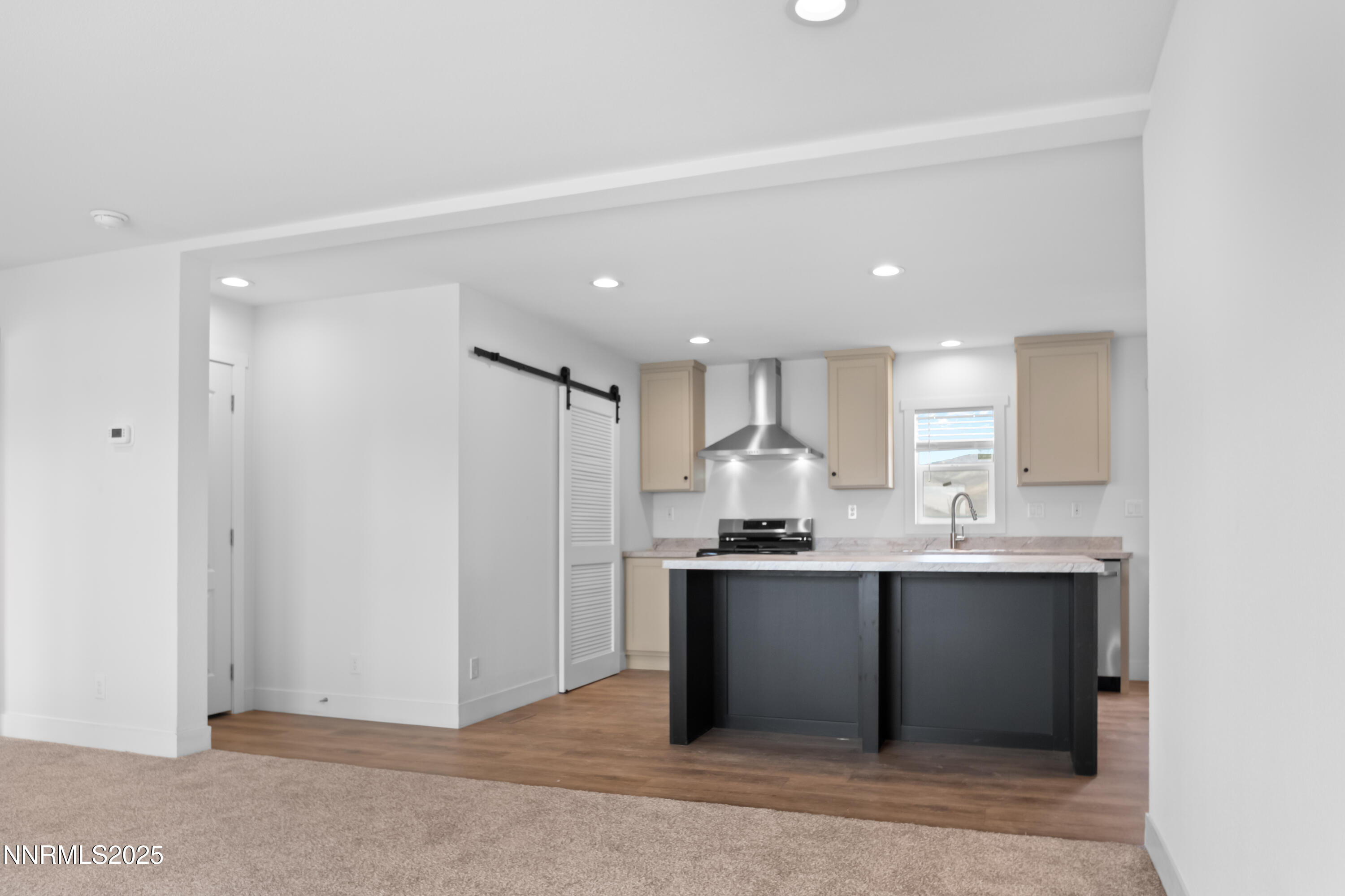 7565 Springfield Road Silver Springs, NV 89429 - Photo 5 of 28 Kitchen