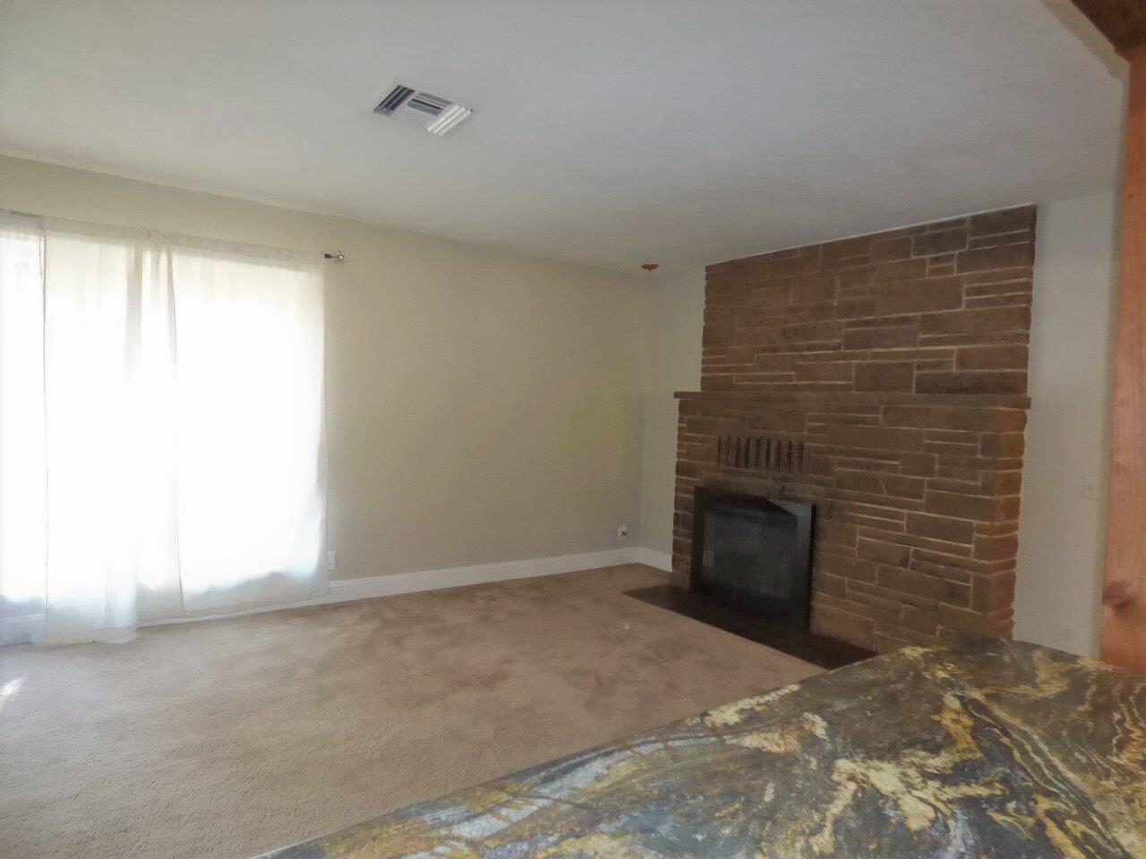 822 West Harbeck Road Grants Pass, OR 97527 - Photo 20 of 40 Living Room view from Kitchen