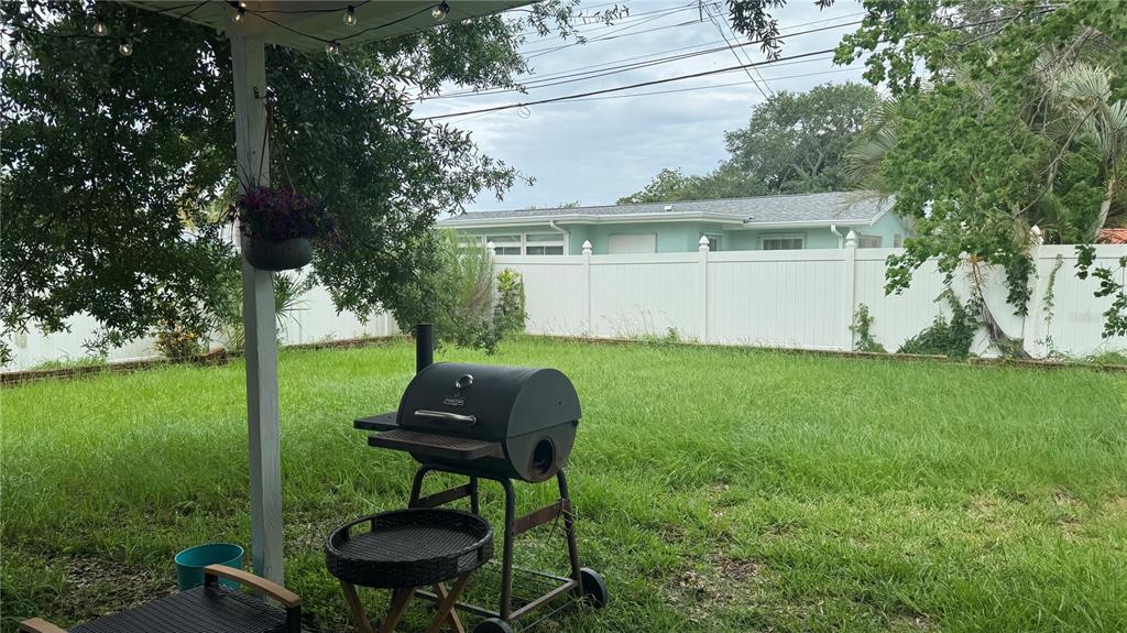 9652 Commodore Drive Seminole, FL 33776 - Photo 14 of 15