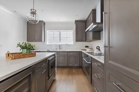 $1,925,000 | 251 West 3rd Street, Unit 251, Boston, MA 02127