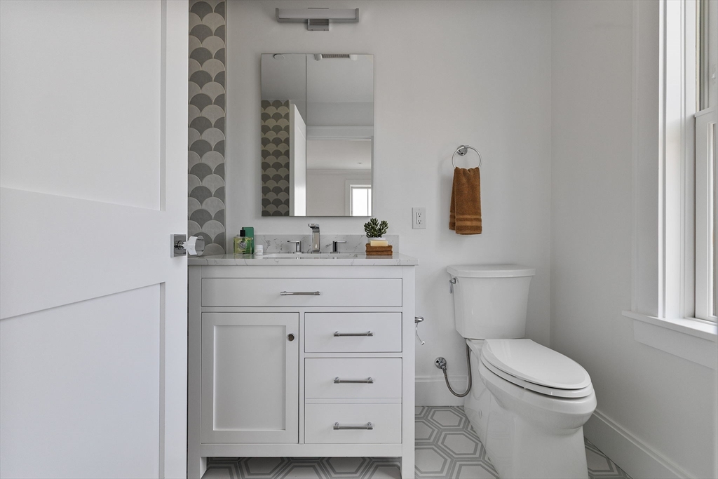 251 West 3rd Street, Unit 251 Boston, MA 02127 - Photo 28 of 38