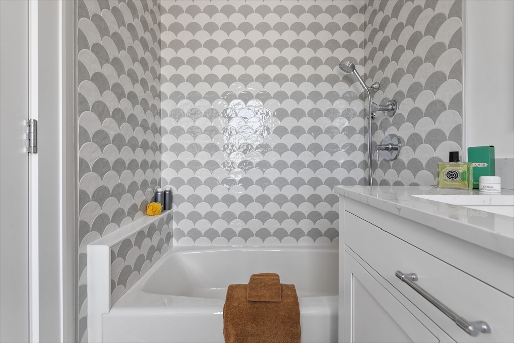 251 West 3rd Street, Unit 251 Boston, MA 02127 - Photo 29 of 38