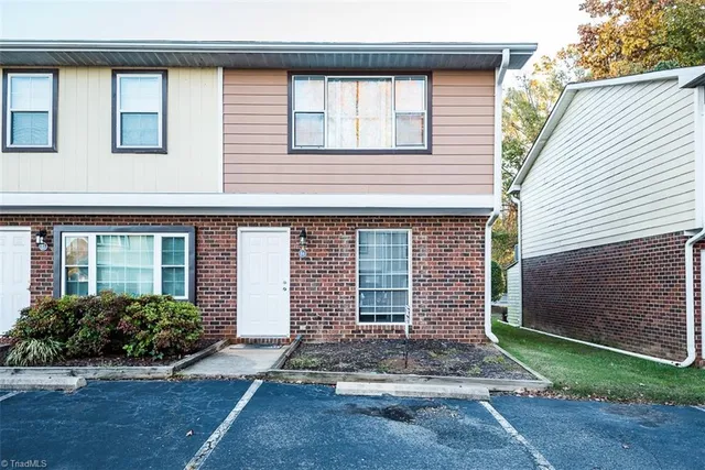 $172,500 | 1241 South 5th Street, Unit B4, Mebane, NC 27302