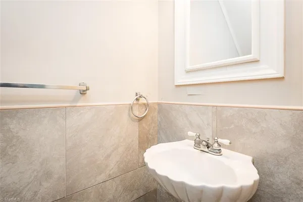 $172,500 | 1241 South 5th Street, Unit B4, Mebane, NC 27302