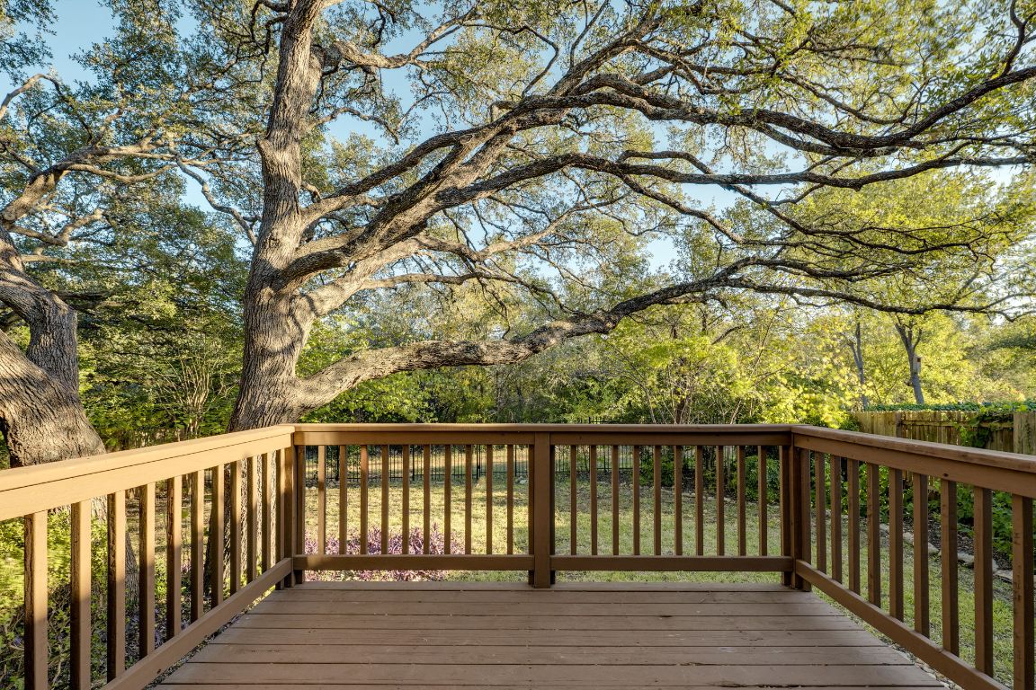 10701 Redmond Road Austin, TX 78739 - Photo 10 of 39 a view of balcony with wooden floor