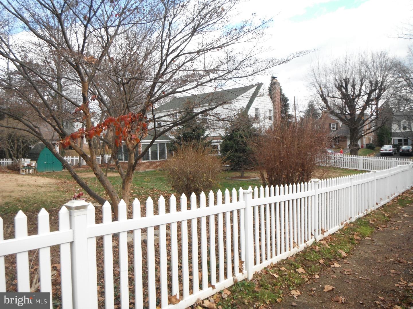 912 Pitt Road Cheltenham, PA 19012 - Photo 23 of 23 Side Yard
