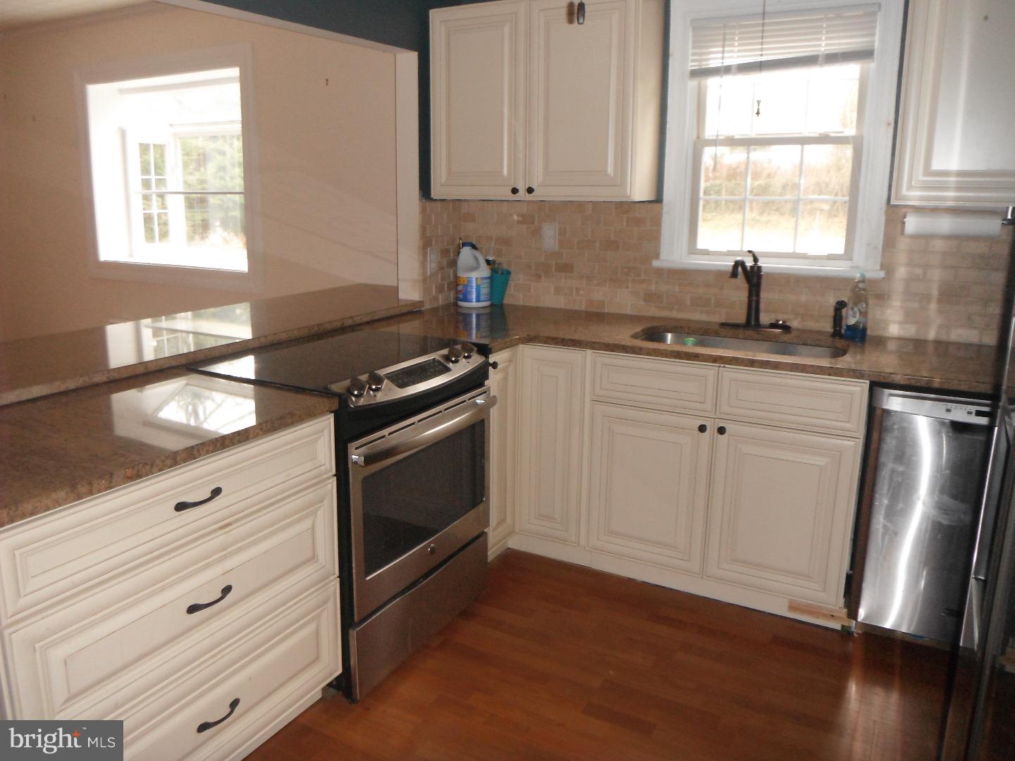 912 Pitt Road Cheltenham, PA 19012 - Photo 9 of 23 Kitchen