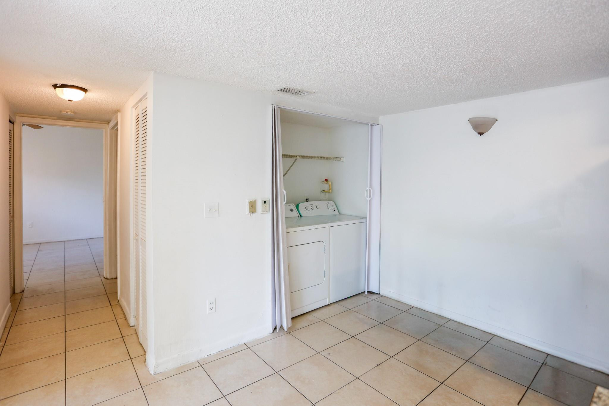 3680 North 56th Avenue, Unit 806 Hollywood, FL 33021 - Photo 12 of 30 a view of a hallway