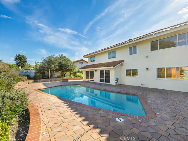$2,245,000 | 6821 Vallon Drive, Rancho Palos Verdes, CA 90275