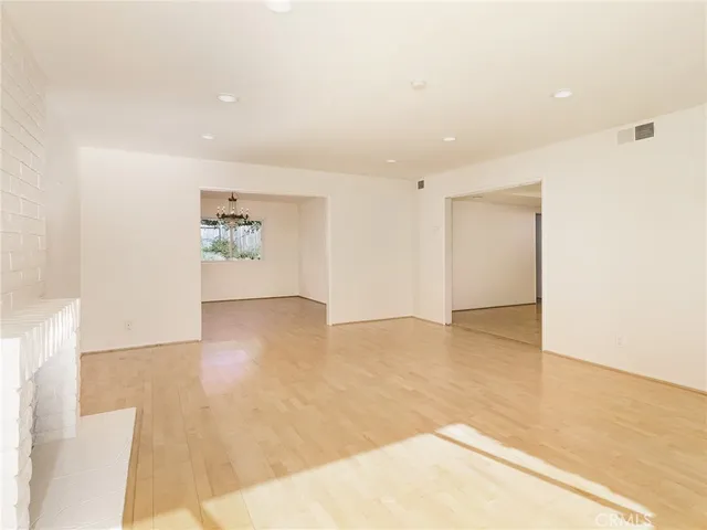 $2,245,000 | 6821 Vallon Drive, Rancho Palos Verdes, CA 90275