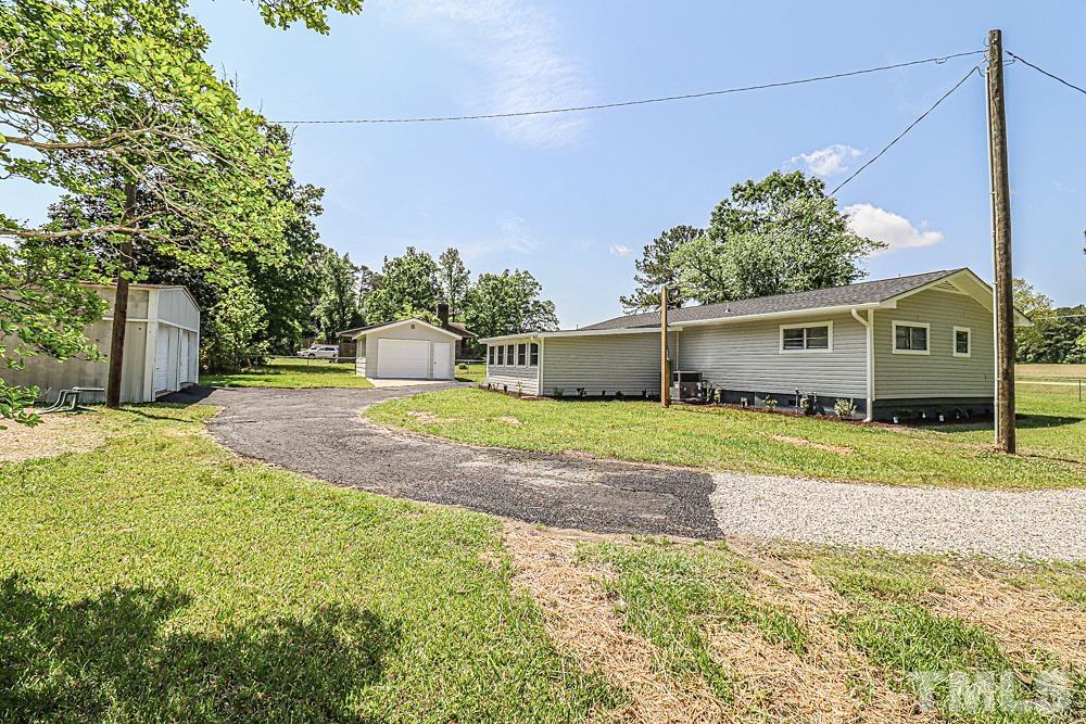 7995 Spencer Cockrell Road Rocky Mount, NC 27803 - Photo 15 of 17 Circular driveway!