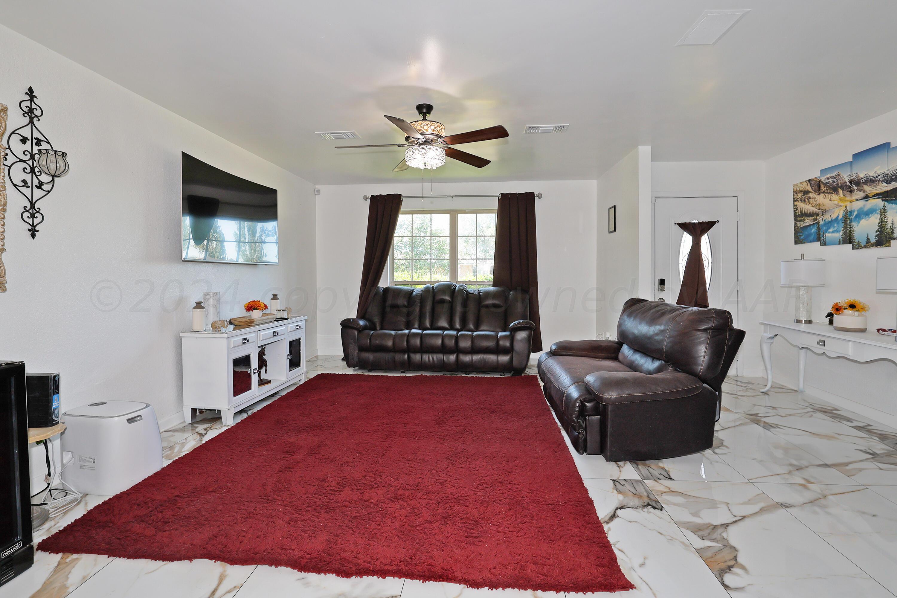 1009 Sterling Drive Amarillo, TX 79110 - Photo 11 of 17 Living Area3