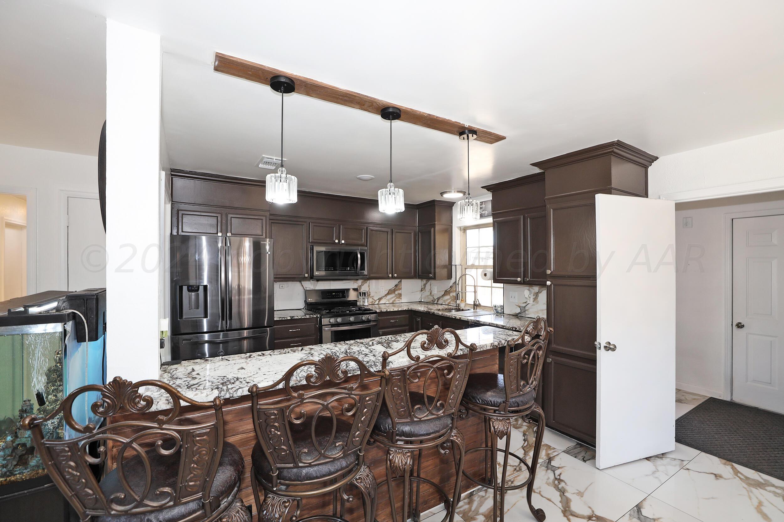 1009 Sterling Drive Amarillo, TX 79110 - Photo 7 of 17 Kitchen2 (1)