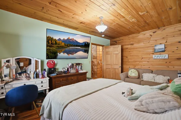 $595,995 | 1505 Williams Hollow Road, Big Stone Gap, VA 24219