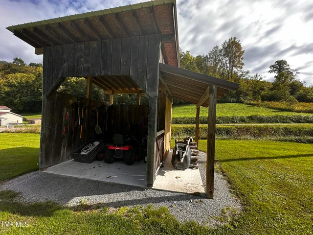 $599,999 | 1505 Williams Hollow Road, Big Stone Gap, VA 24219