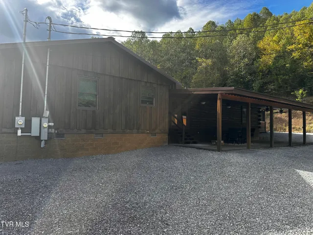 $599,999 | 1505 Williams Hollow Road, Big Stone Gap, VA 24219