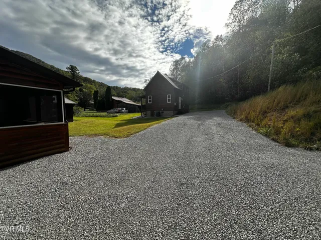 $599,999 | 1505 Williams Hollow Road, Big Stone Gap, VA 24219