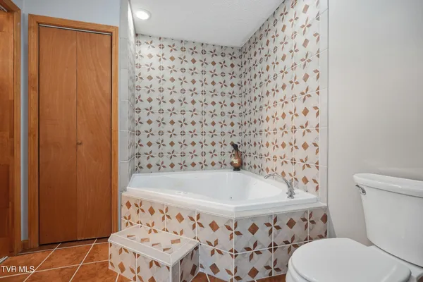 $595,995 | 1505 Williams Hollow Road, Big Stone Gap, VA 24219