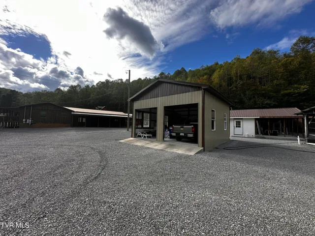 $599,999 | 1505 Williams Hollow Road, Big Stone Gap, VA 24219