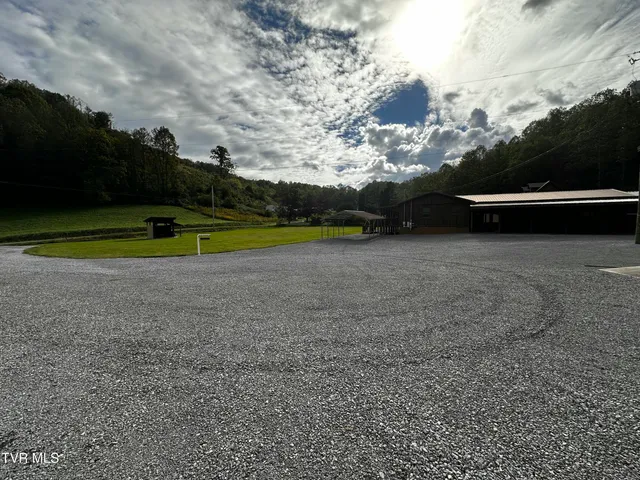 $599,999 | 1505 Williams Hollow Road, Big Stone Gap, VA 24219