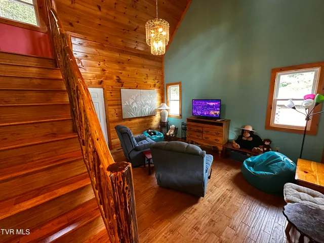 $599,999 | 1505 Williams Hollow Road, Big Stone Gap, VA 24219