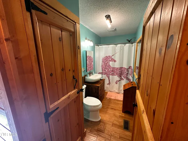 $599,999 | 1505 Williams Hollow Road, Big Stone Gap, VA 24219