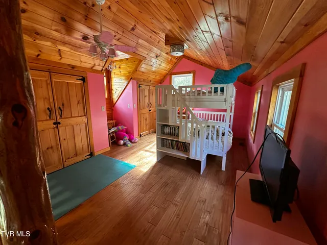 $599,999 | 1505 Williams Hollow Road, Big Stone Gap, VA 24219