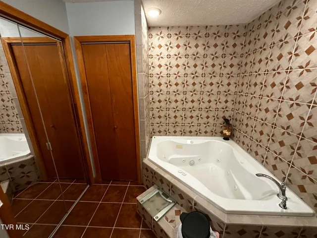 $599,999 | 1505 Williams Hollow Road, Big Stone Gap, VA 24219