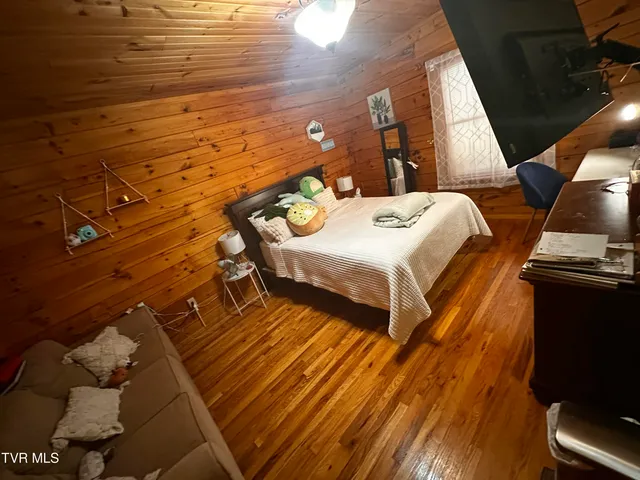 $599,999 | 1505 Williams Hollow Road, Big Stone Gap, VA 24219